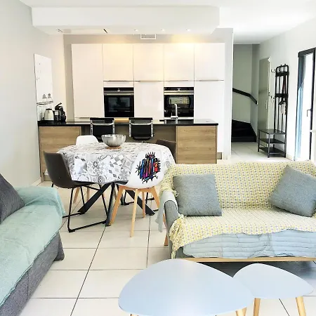 7 Maison Mitoyenne Moderne Quartier Aiguillon *