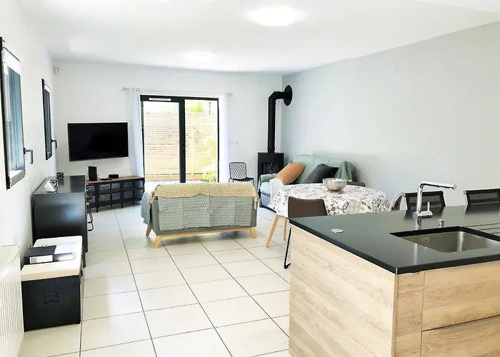 7 Maison Mitoyenne Moderne Quartier Aiguillon Βίλα *